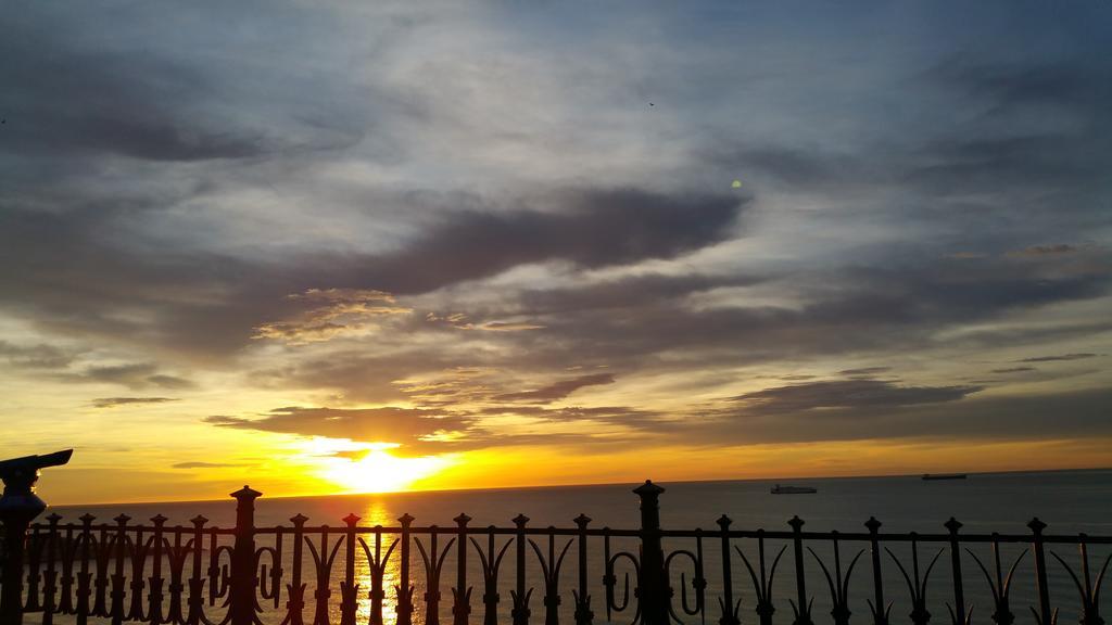 Apartsuits Tarragona Rambla Nova 24 Екстер'єр фото